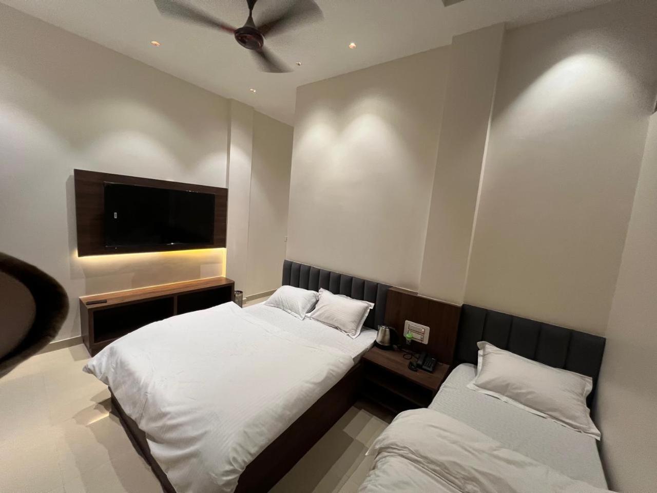 Mahant Ji Residency Hotel Varanasi Ngoại thất bức ảnh