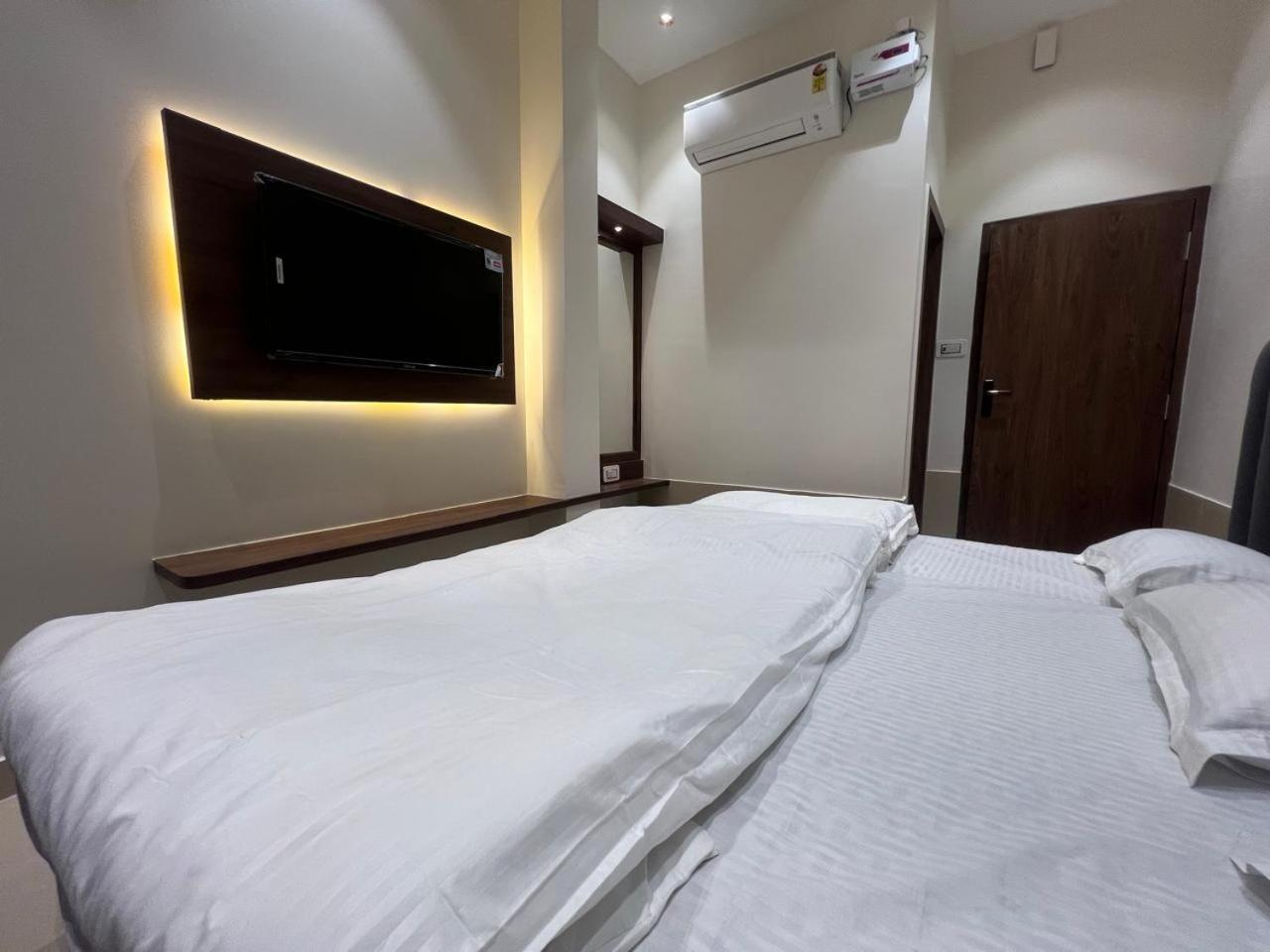 Mahant Ji Residency Hotel Varanasi Ngoại thất bức ảnh